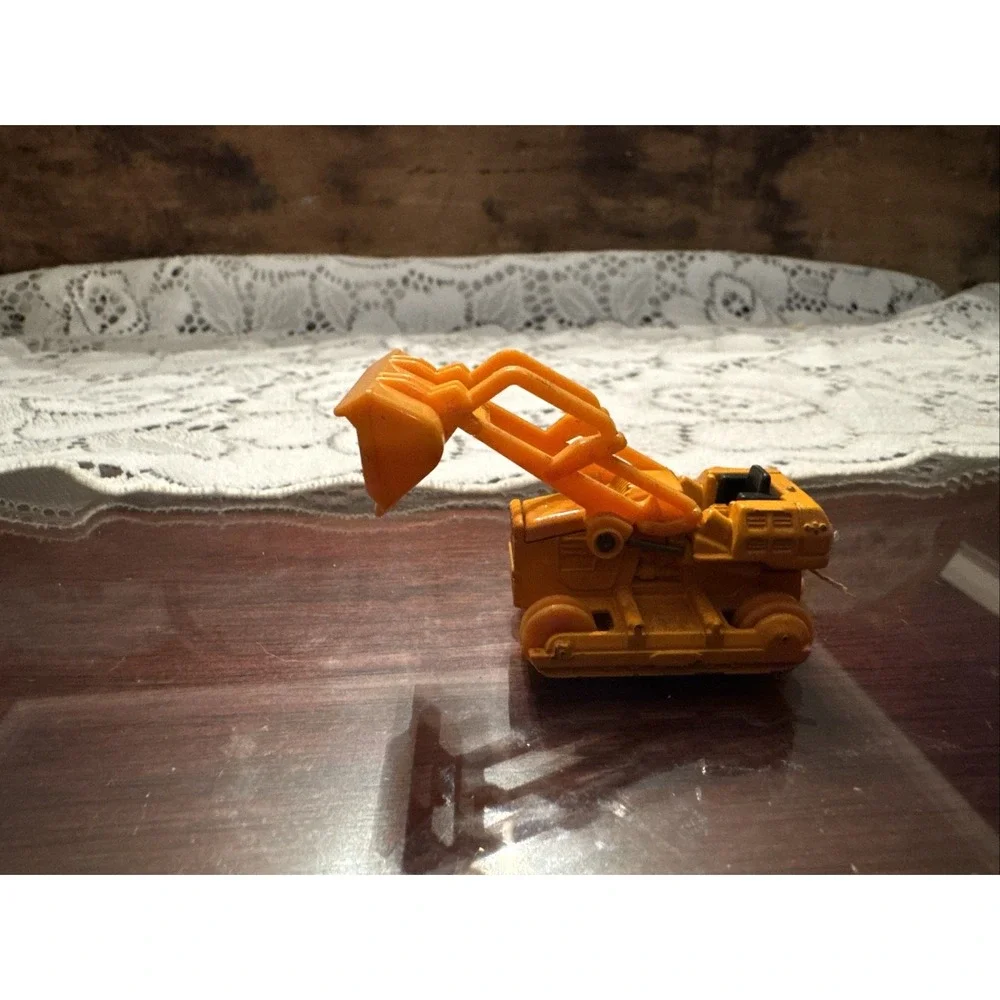 Tomica No. 106 S-1/87 Komatsu D65S Bulldozer Shovel Dozer Made In Japan
